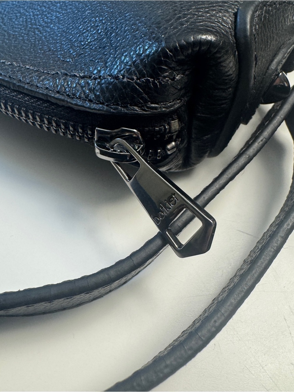 Authentic Botkier Chelsea convertible Hobo Backpack, sleek black pebble leather - Picture 16 of 16